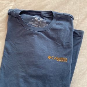 Columbia t-shirt size Large